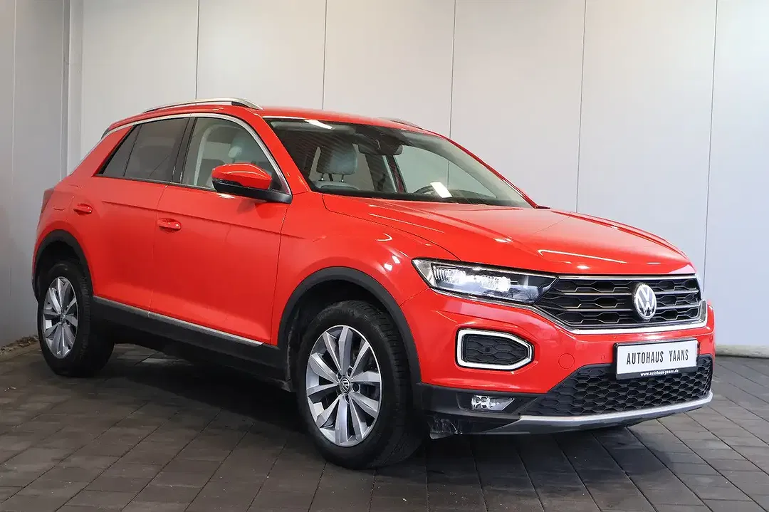 Volkswagen T-Roc - Thumbnail 3
