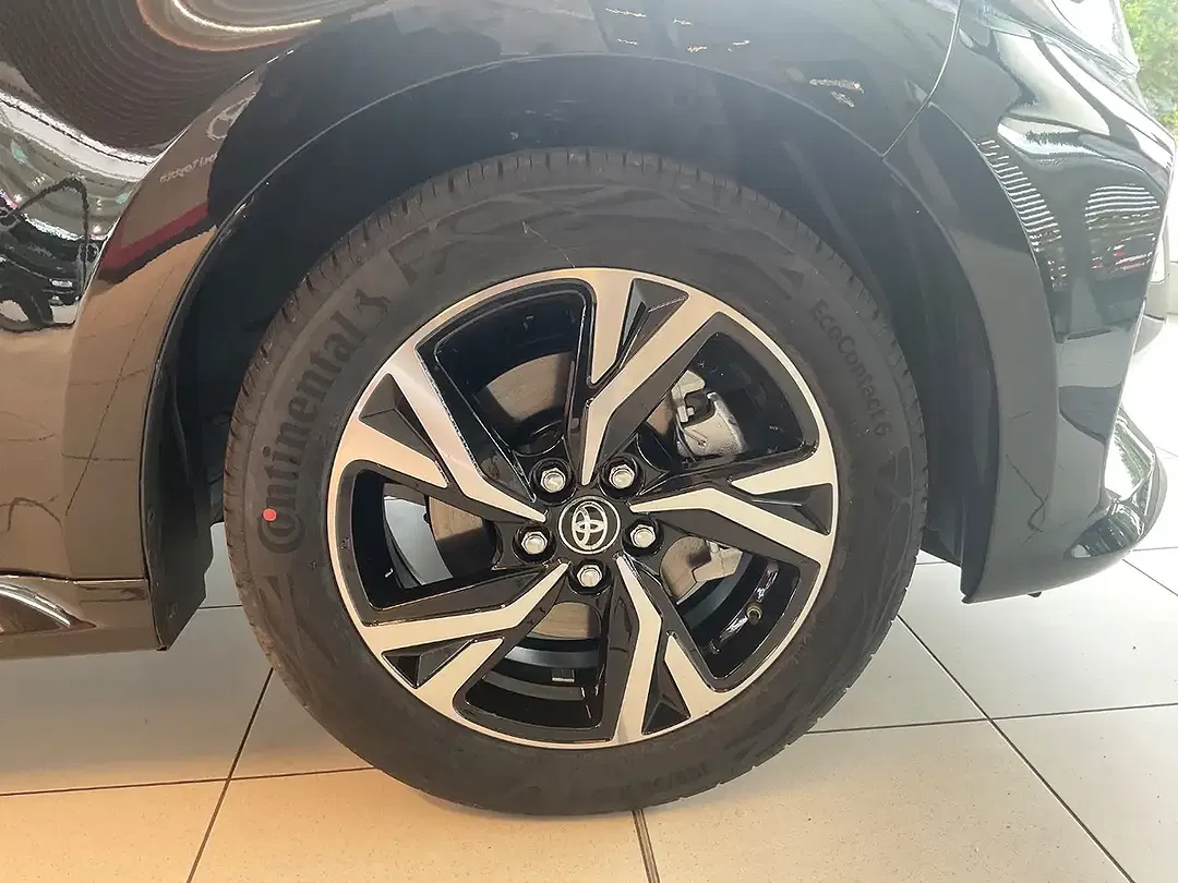 Toyota Yaris - Thumbnail 7