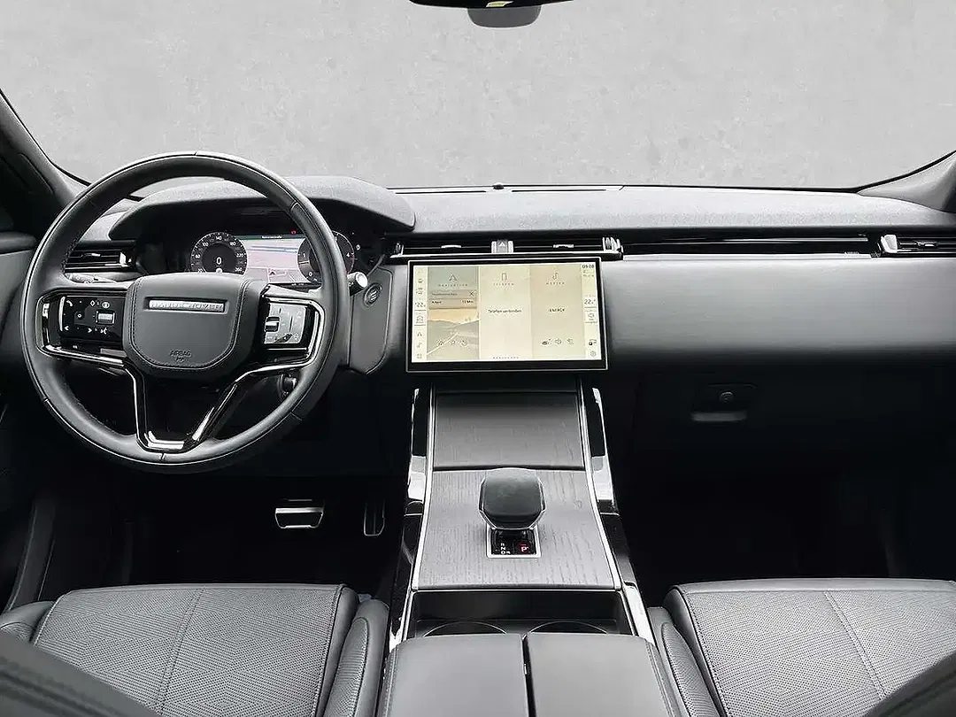 Land Rover Range Rover Velar - Thumbnail 4