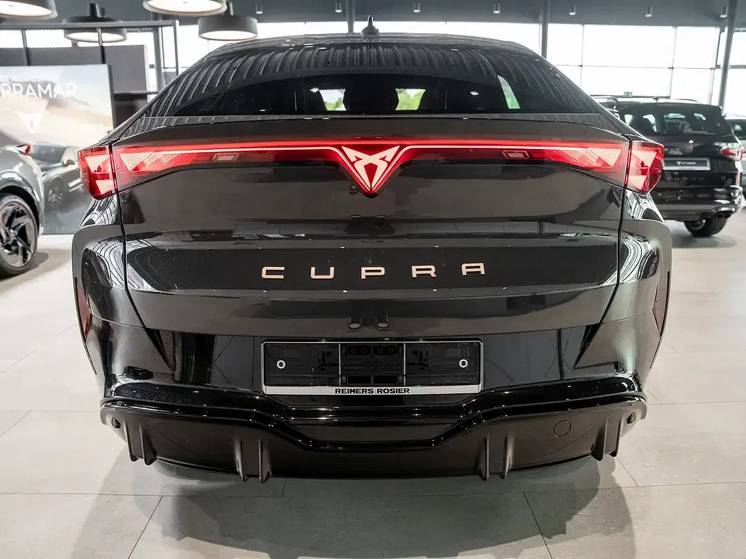 CUPRA Tavascan - Thumbnail 4