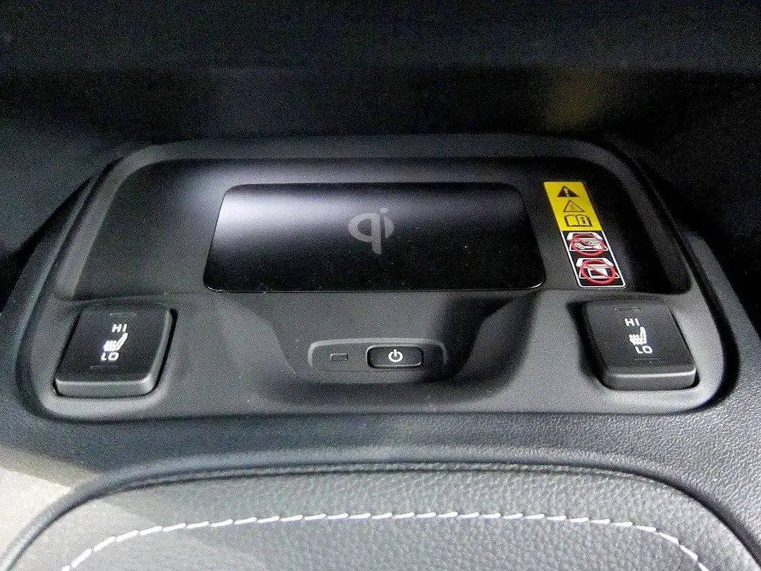 Toyota Corolla - Thumbnail 13