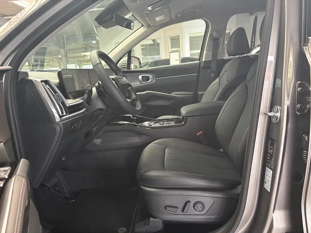 Kia Sorento - Thumbnail 10