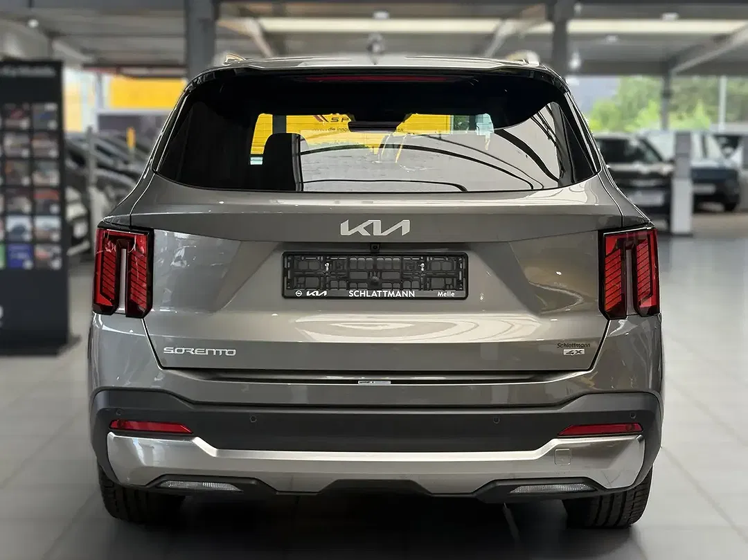 Kia Sorento - Thumbnail 5