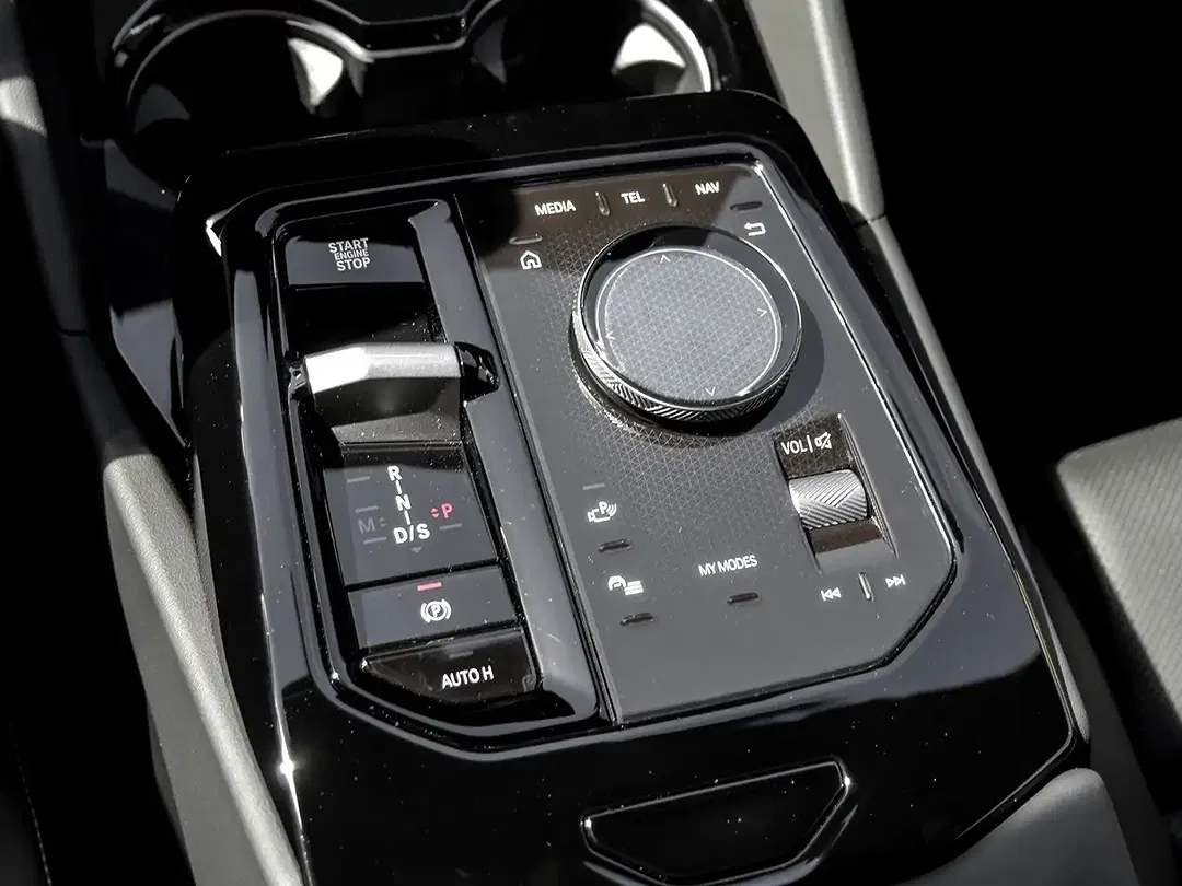 BMW 520 - Thumbnail 10