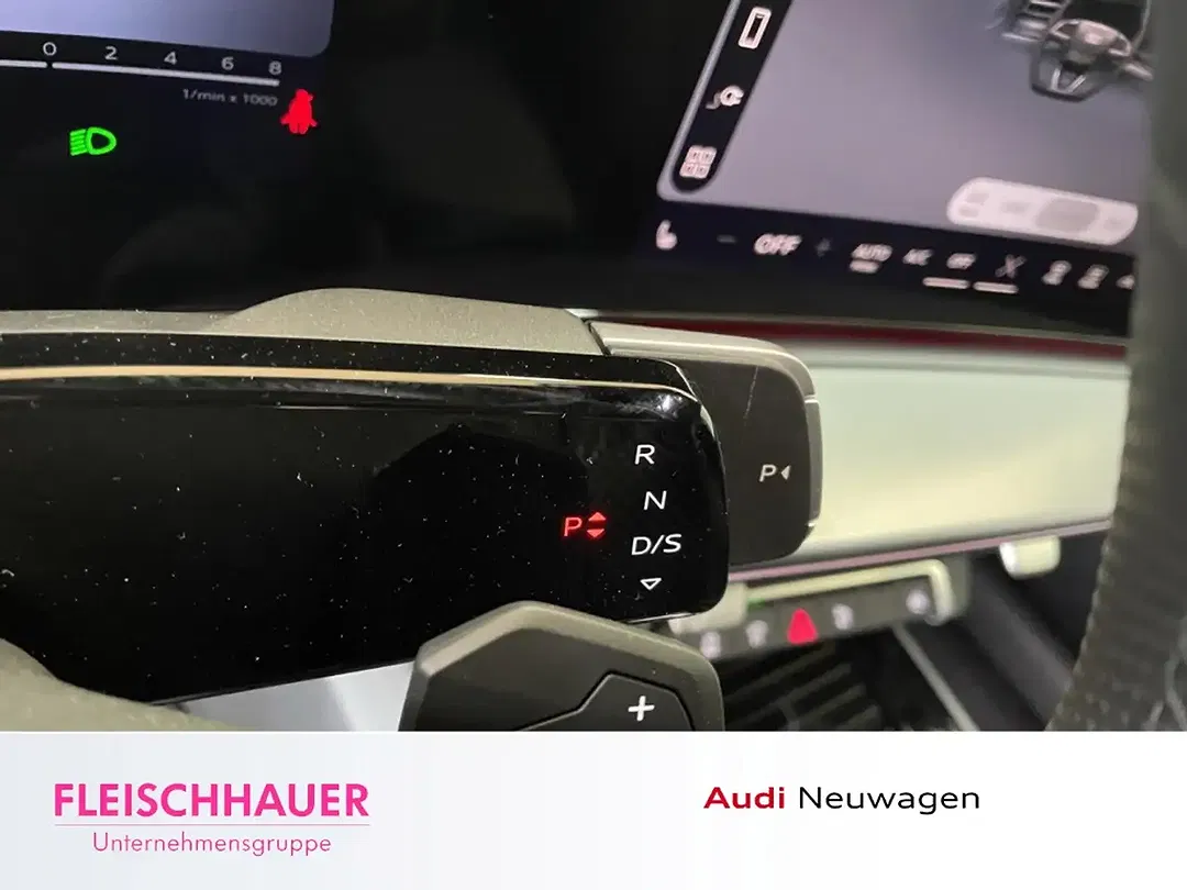 Audi Q3 - Thumbnail 15
