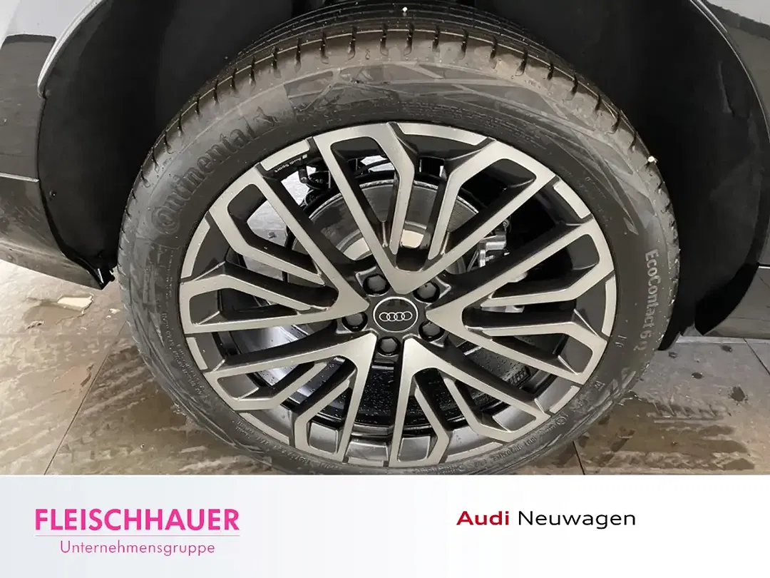 Audi Q3 - Thumbnail 8