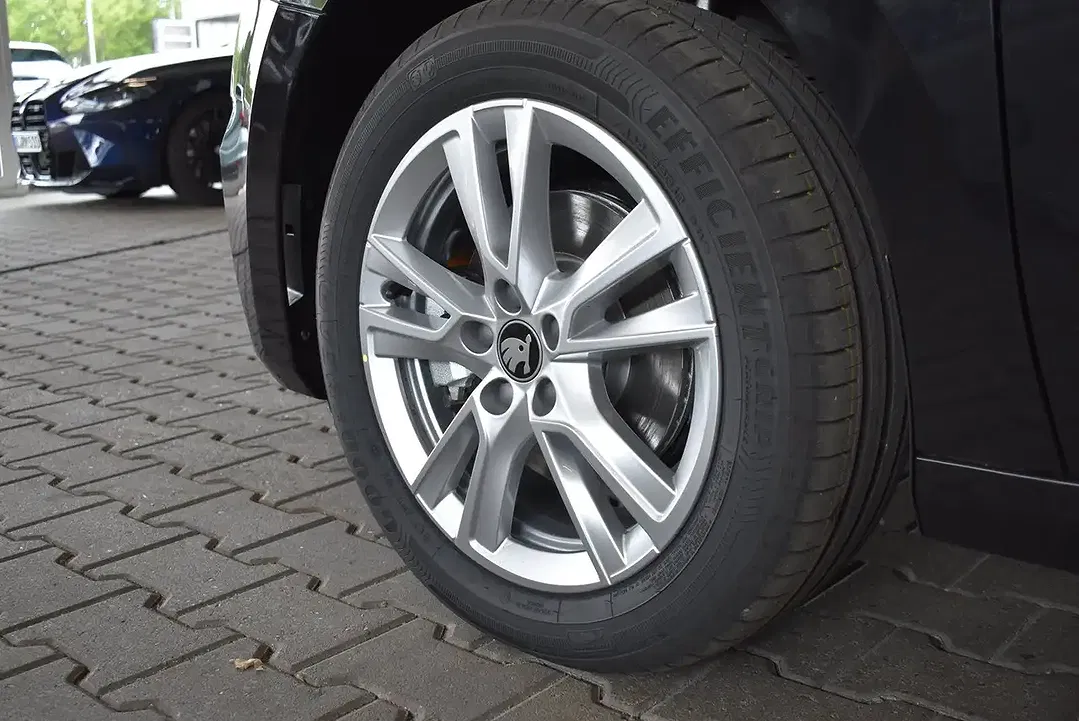Skoda Fabia - Thumbnail 2