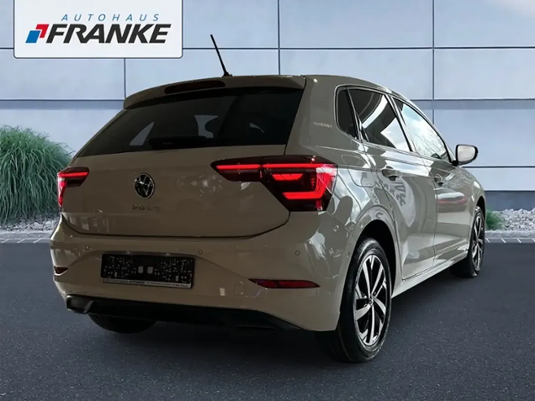 Volkswagen Polo - Thumbnail 3