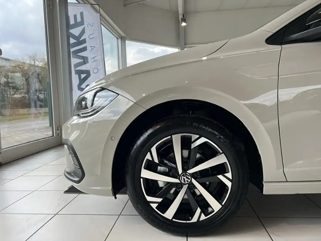 Volkswagen Polo - Thumbnail 7