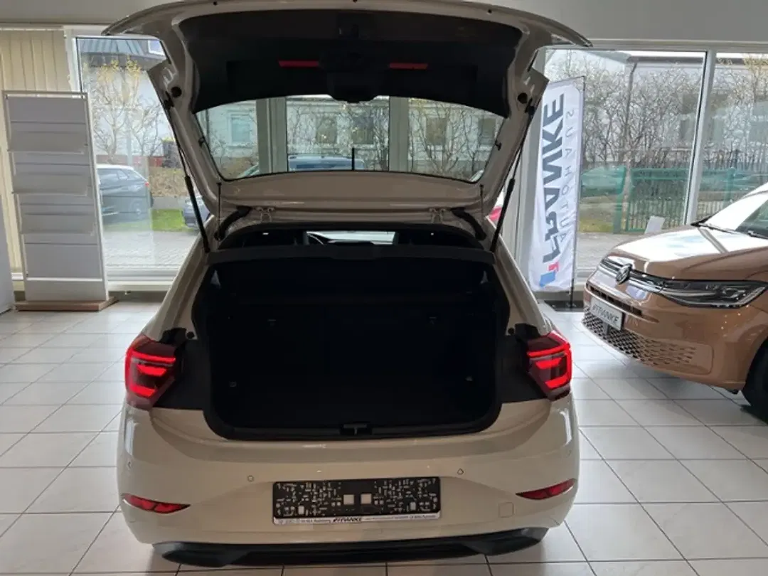 Volkswagen Polo - Thumbnail 8