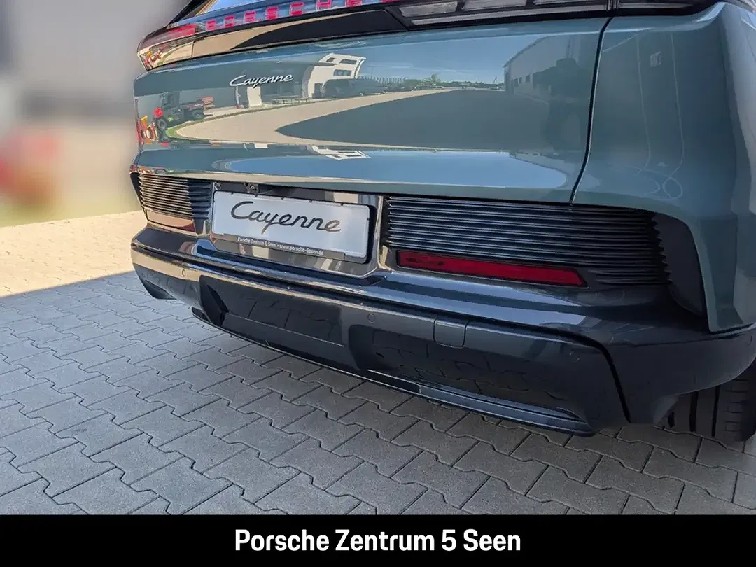 Porsche Cayenne - Thumbnail 10