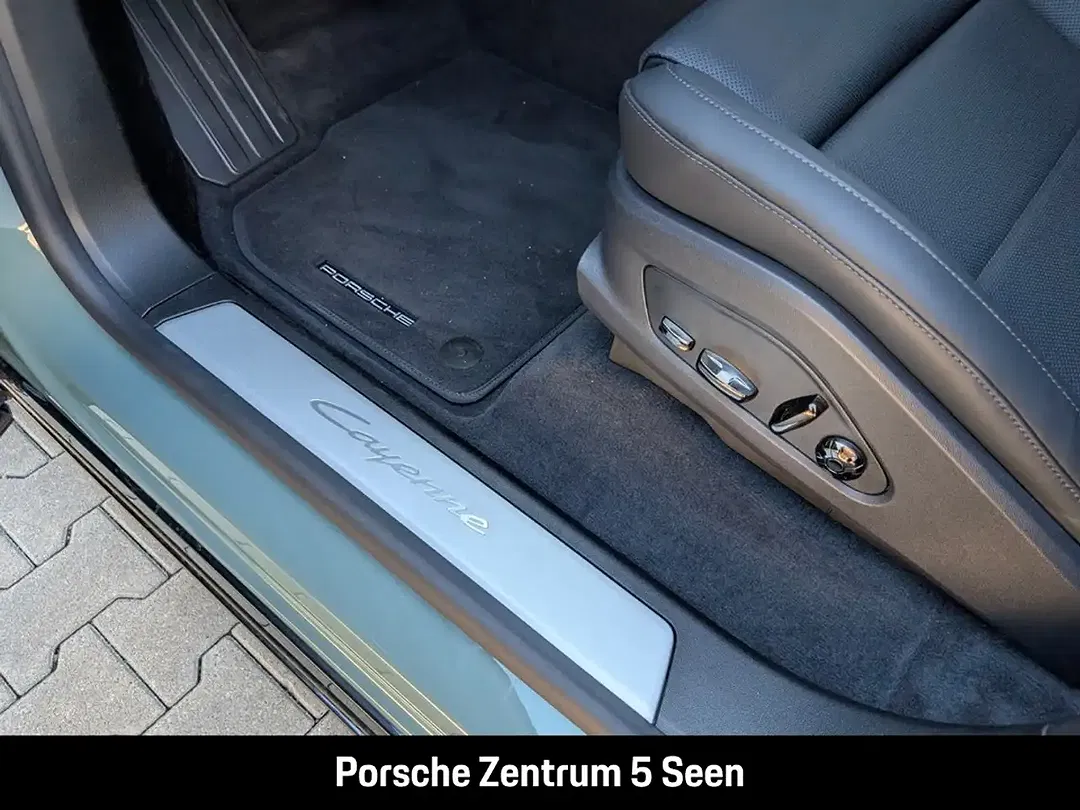 Porsche Cayenne - Thumbnail 24