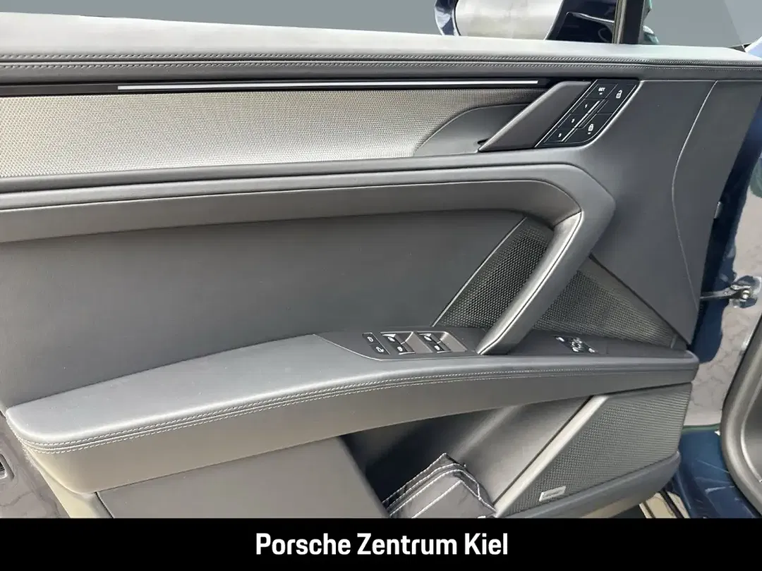 Porsche Cayenne - Thumbnail 14