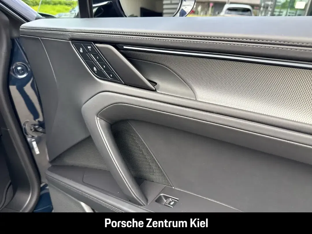 Porsche Cayenne - Thumbnail 20
