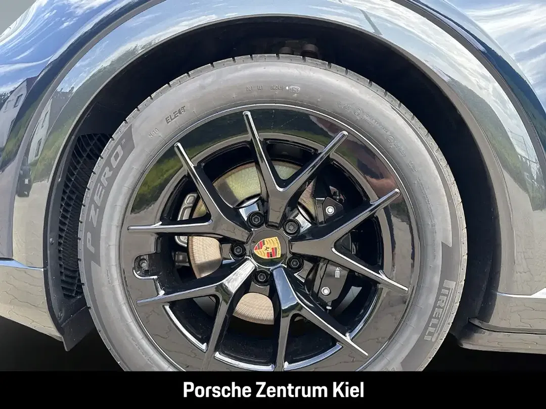 Porsche Cayenne - Thumbnail 6