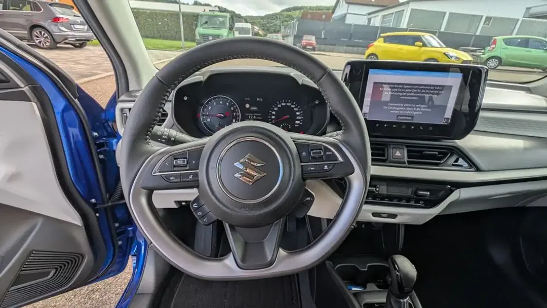 Suzuki Swift - Thumbnail 10