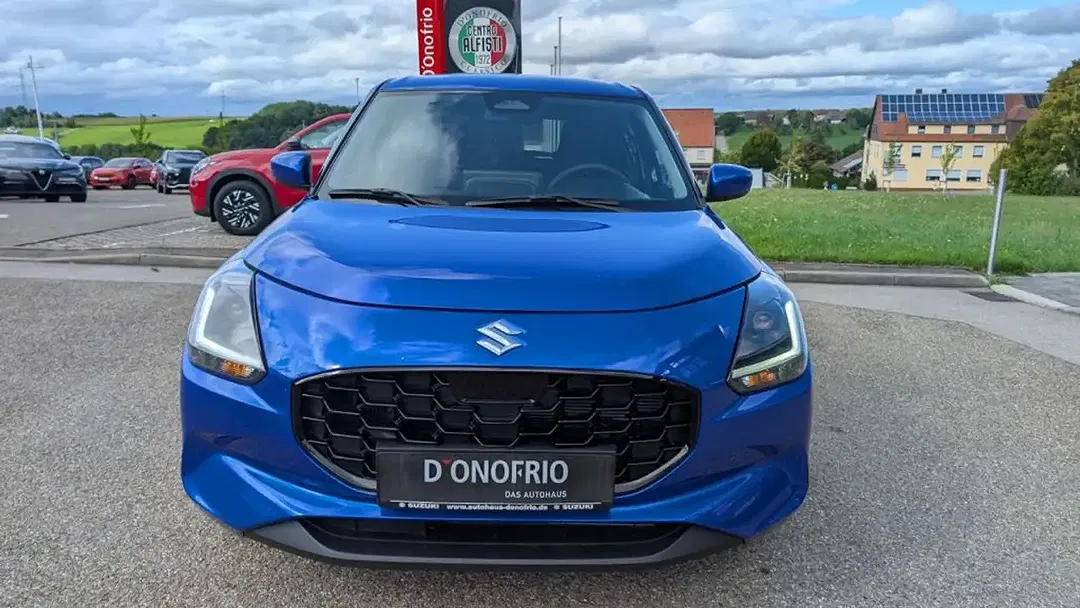 Suzuki Swift - Thumbnail 2