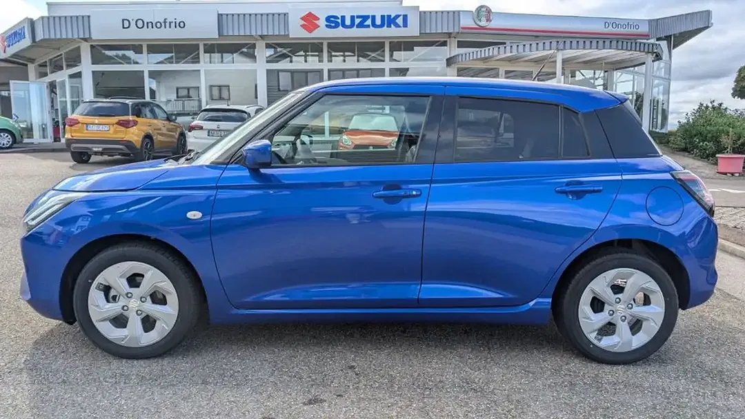 Suzuki Swift - Thumbnail 3