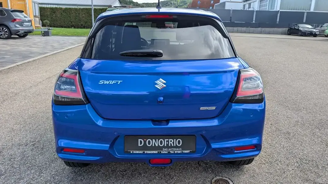 Suzuki Swift - Thumbnail 5