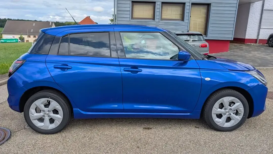 Suzuki Swift - Thumbnail 6