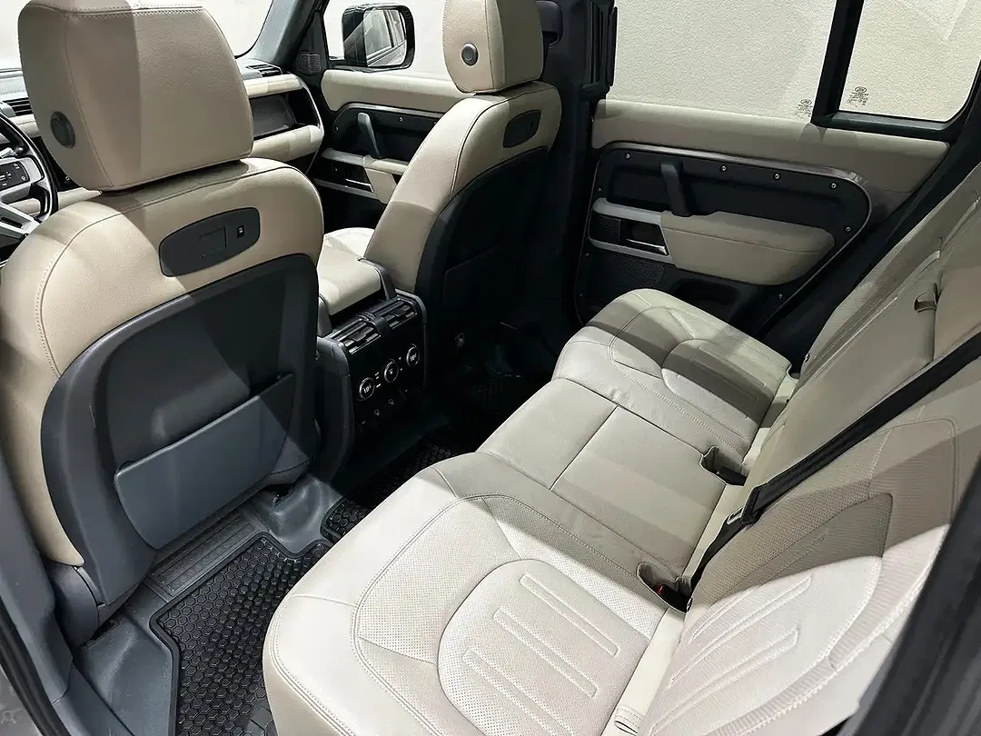 Land Rover Defender - Thumbnail 15