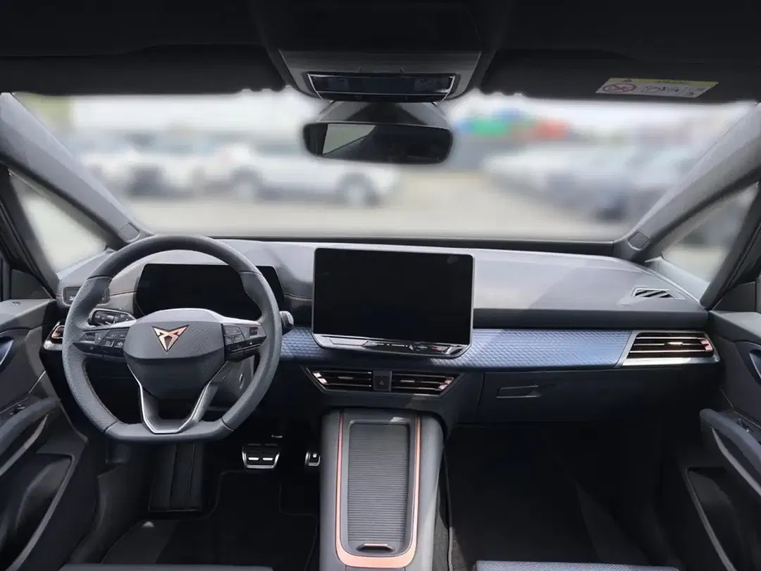 CUPRA Born - Thumbnail 17