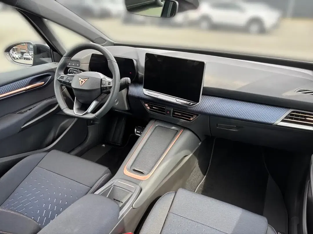 CUPRA Born - Thumbnail 19