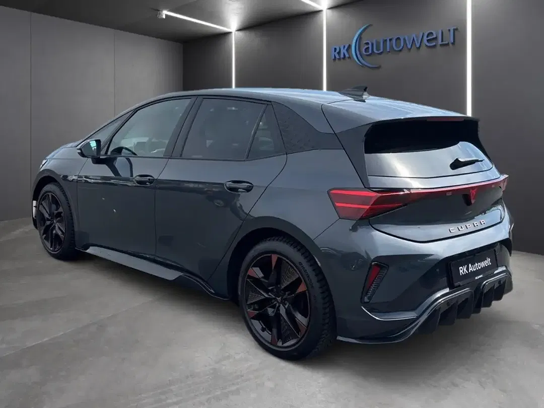 CUPRA Born - Thumbnail 5