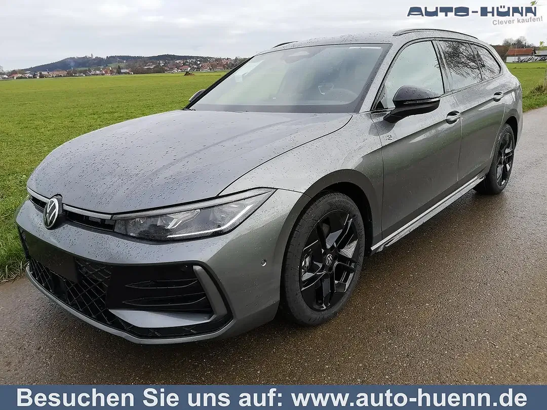 Volkswagen Passat Variant - Thumbnail 1