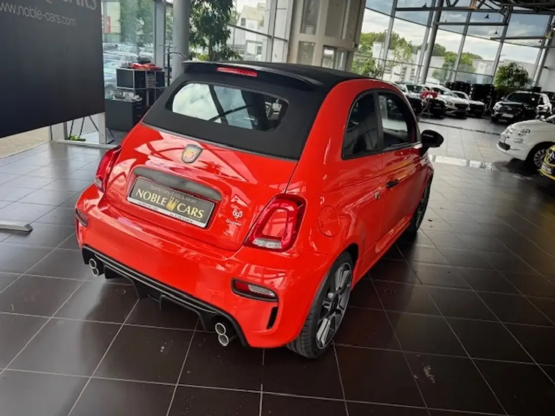 Abarth 695C - Thumbnail 10