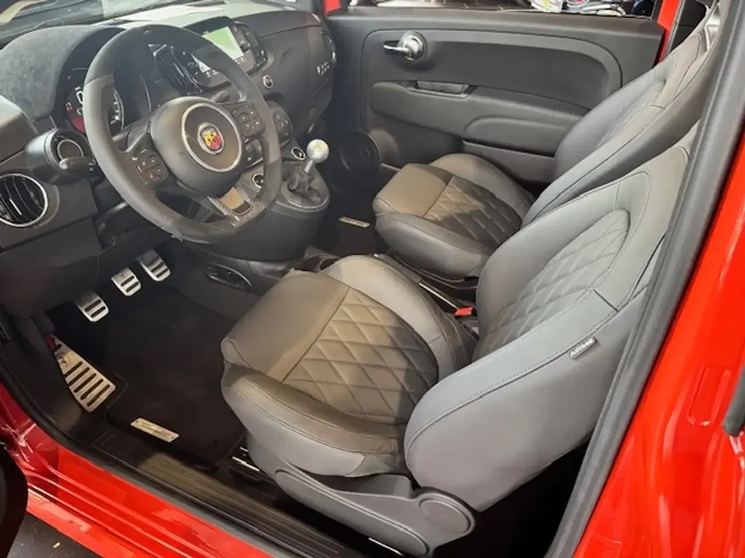 Abarth 695C - Thumbnail 13