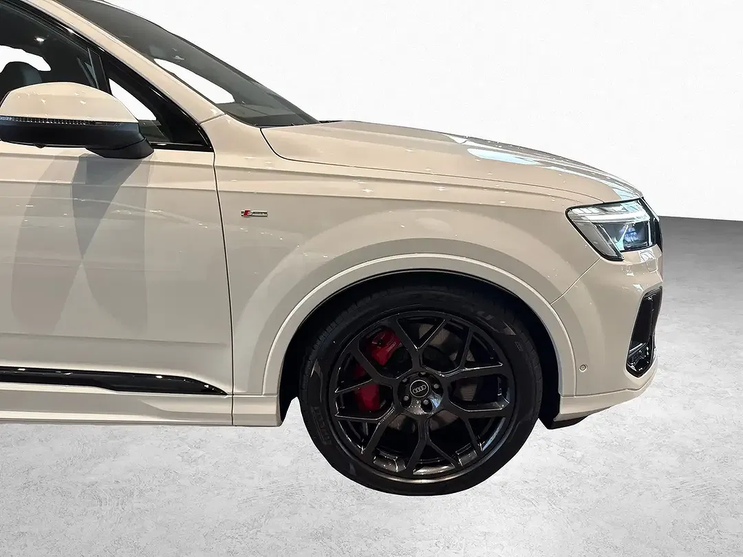 Audi Q7 - Thumbnail 4