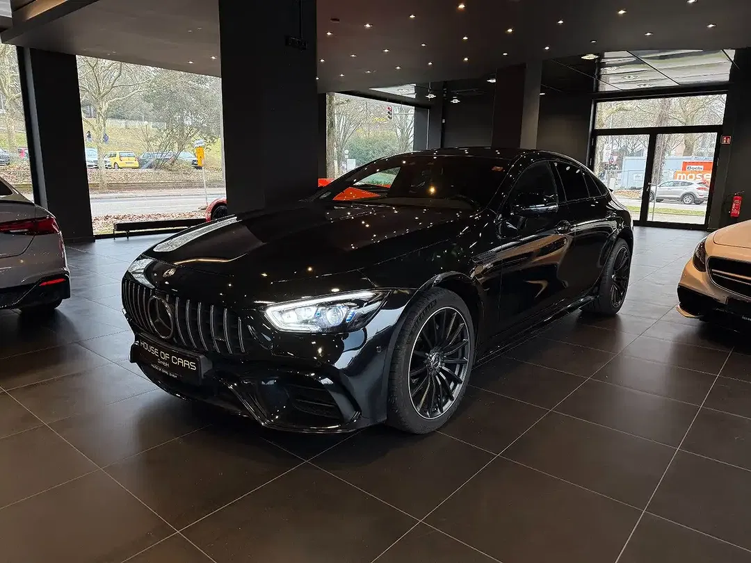 Mercedes-Benz AMG GT 43 4MATIC+ Burmester