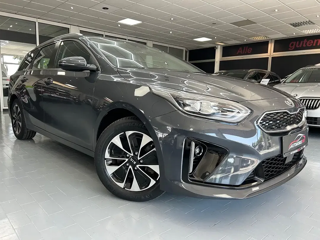 Kia Ceed / cee'd - Thumbnail 2
