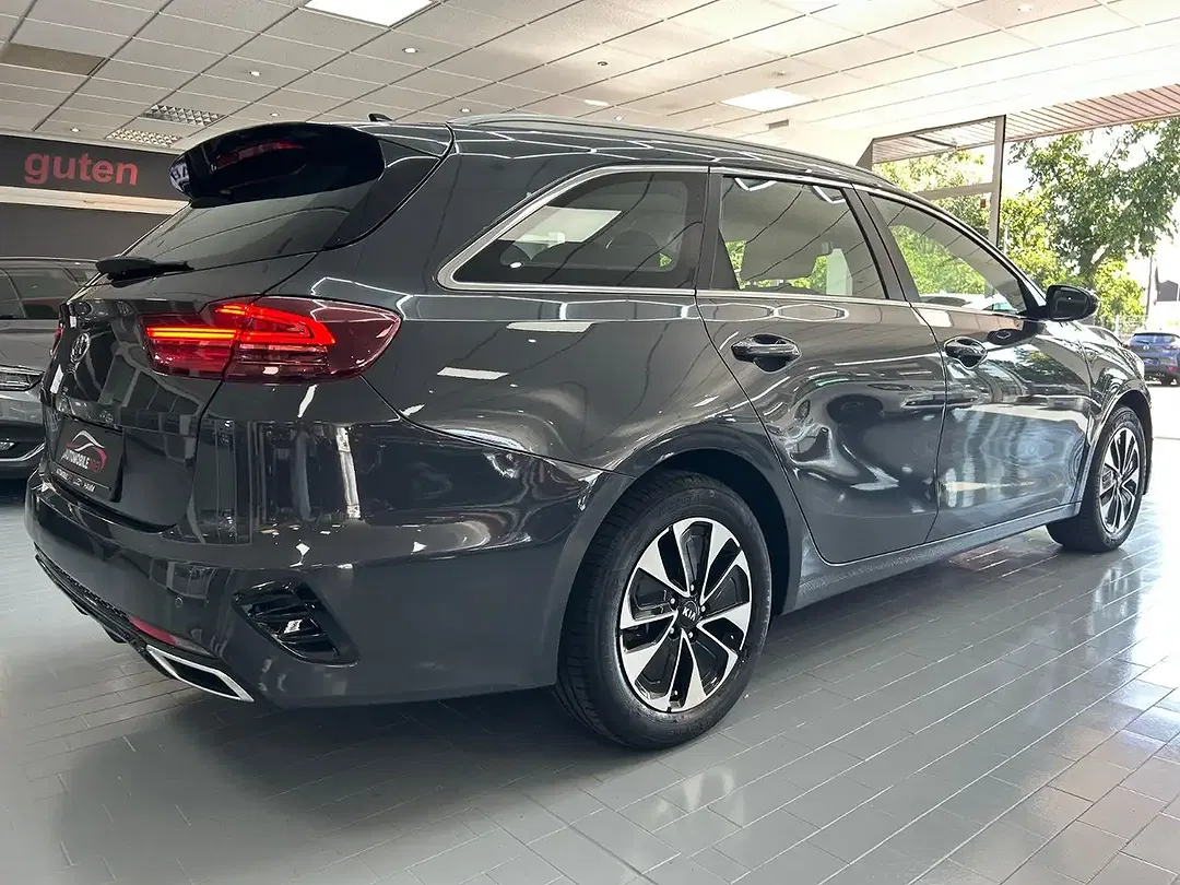 Kia Ceed / cee'd - Thumbnail 4