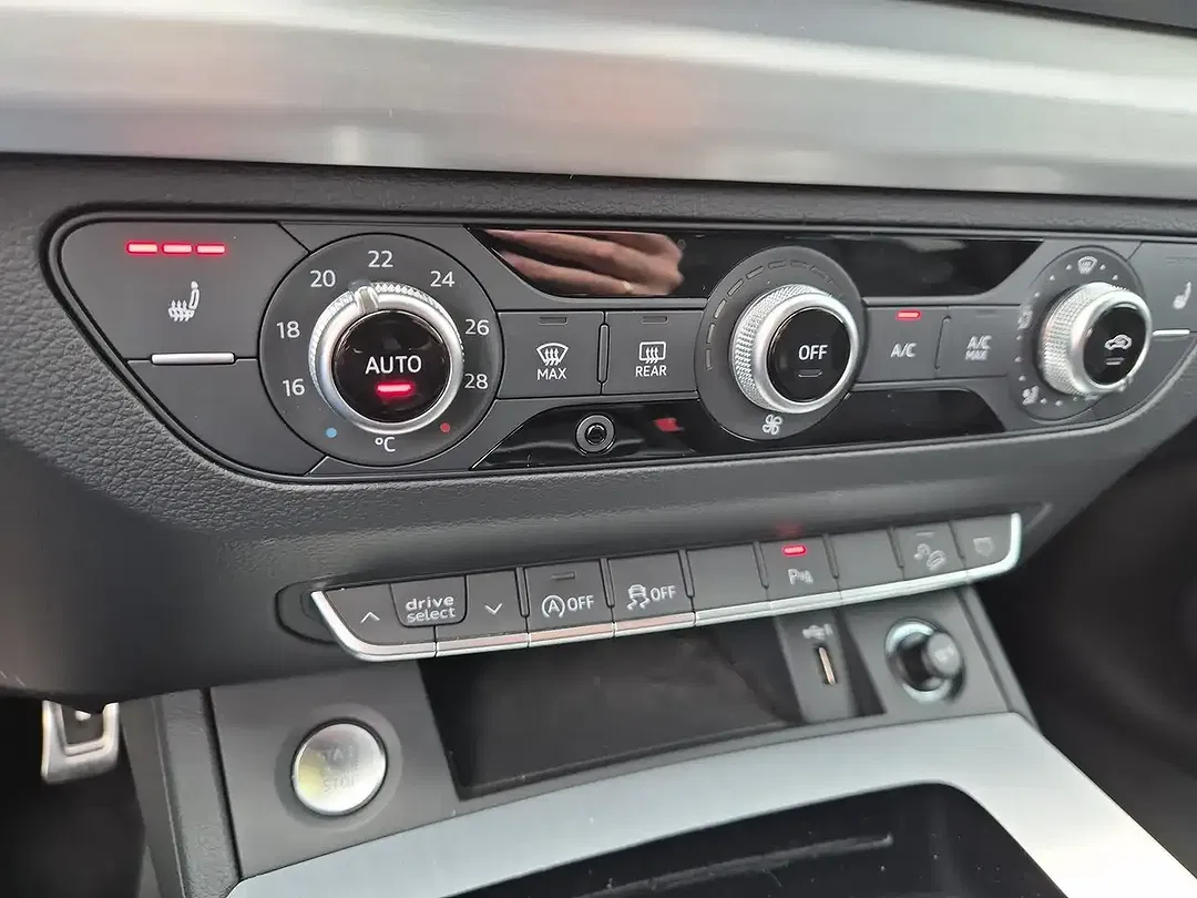 Audi Q5 - Thumbnail 12