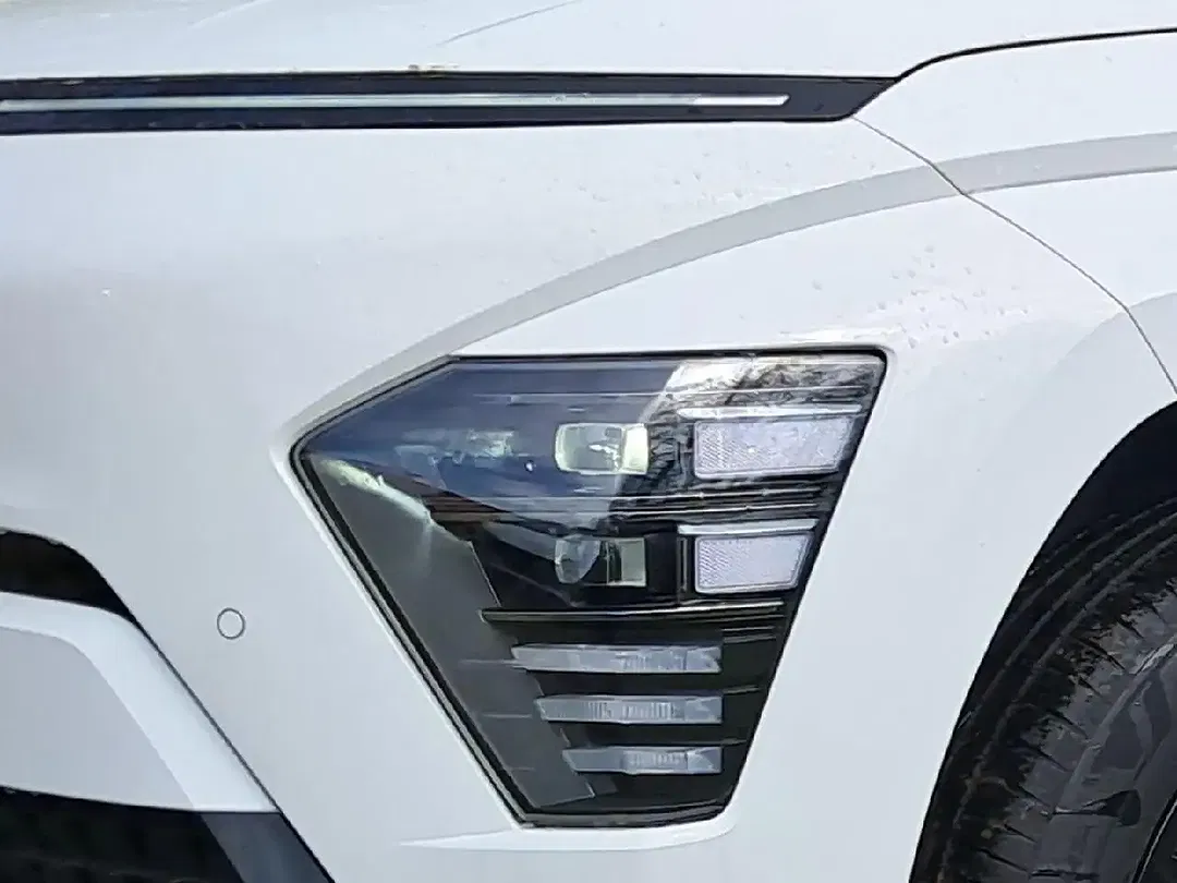 Hyundai KONA - Thumbnail 5