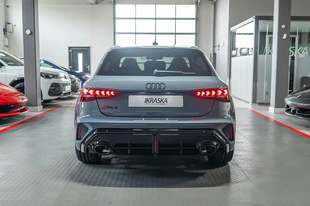 Audi RS3 - Thumbnail 10