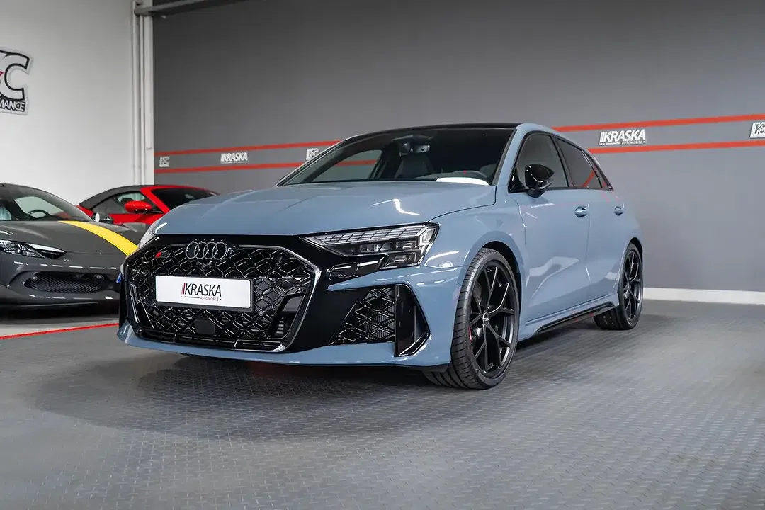Audi RS3 - Thumbnail 4