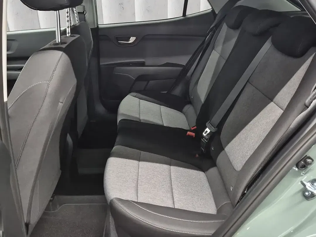 Kia Stonic - Thumbnail 11