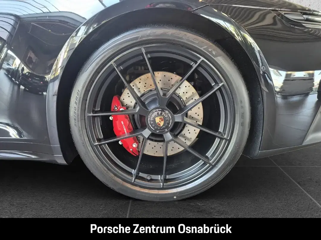 Porsche 992 - Thumbnail 13