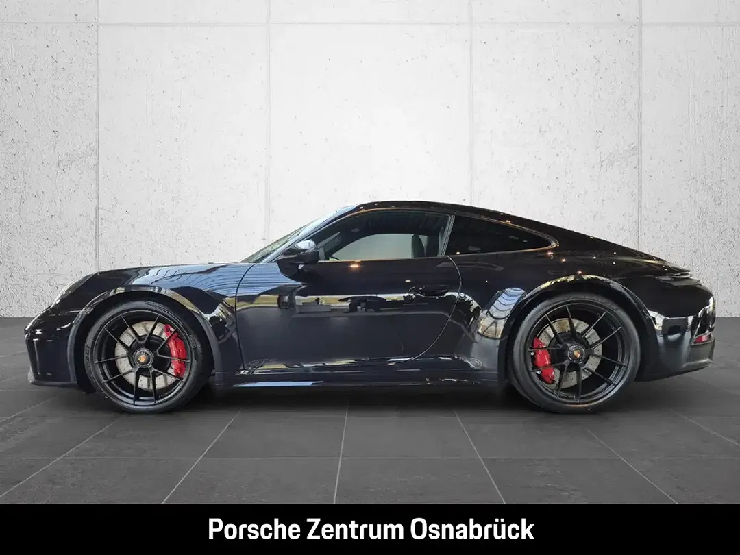 Porsche 992 - Thumbnail 2
