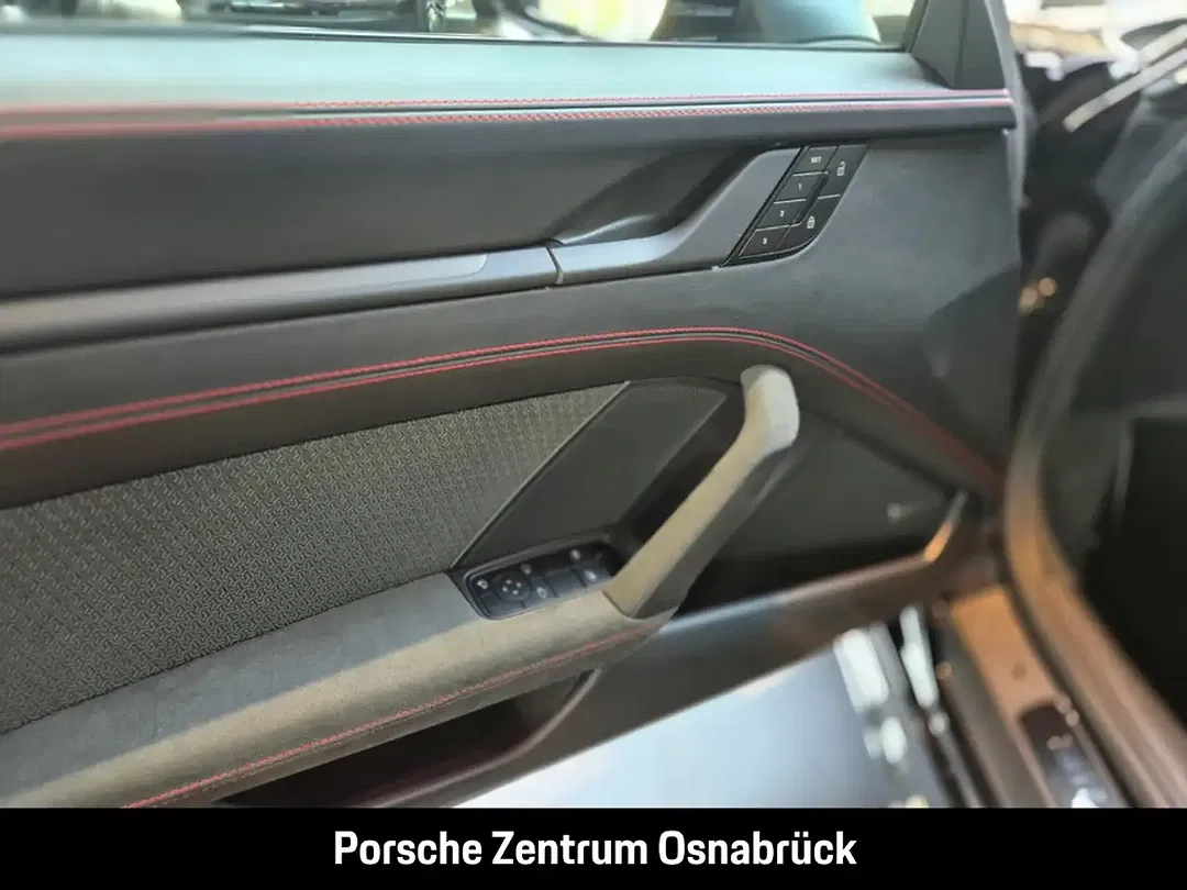 Porsche 992 - Thumbnail 5