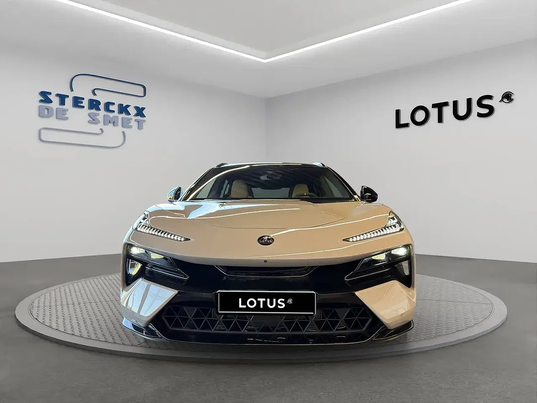 Lotus Eletre - Afbeelding 1