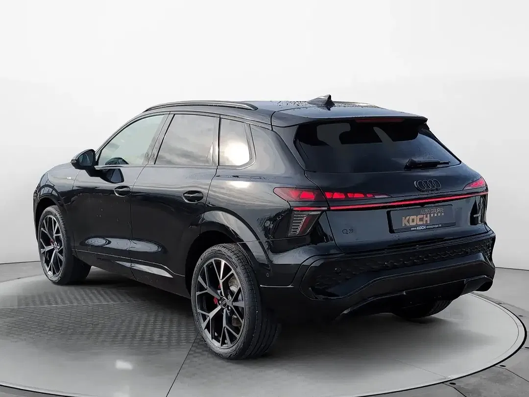 Audi Q3 - Thumbnail 3