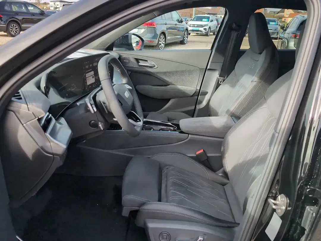 Audi Q3 - Thumbnail 6