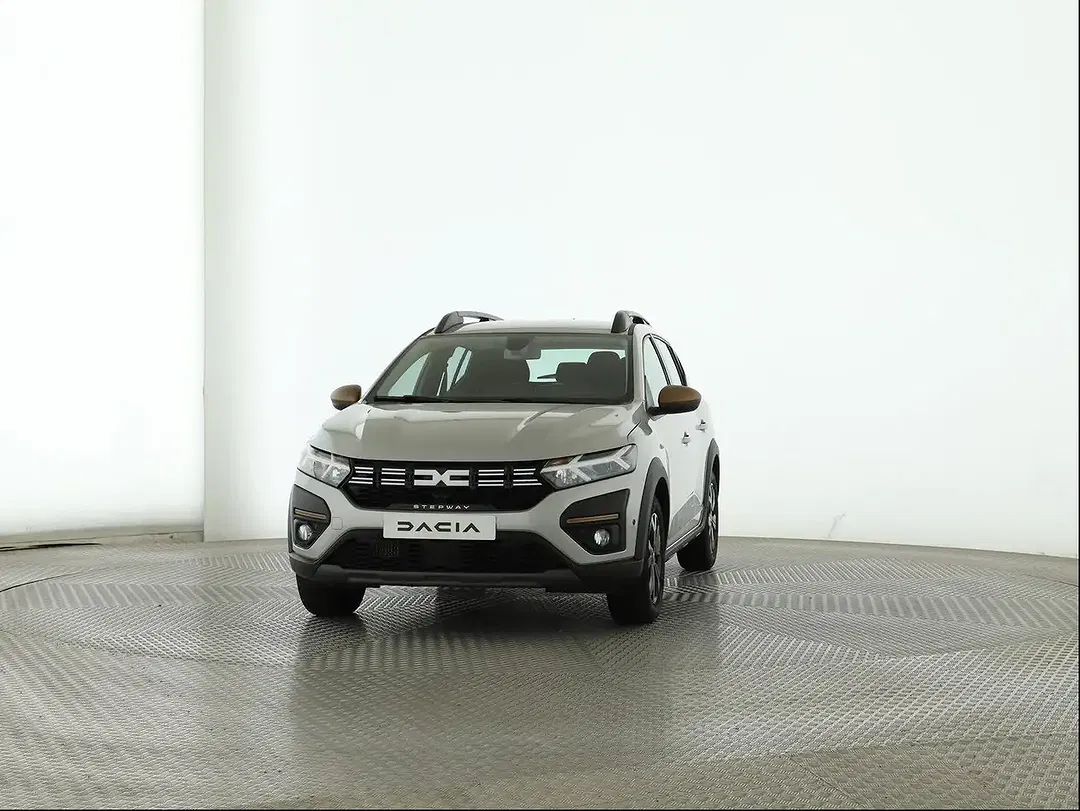 Dacia Sandero - Thumbnail 1