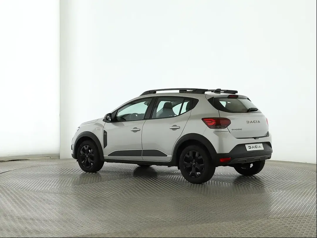 Dacia Sandero - Thumbnail 3