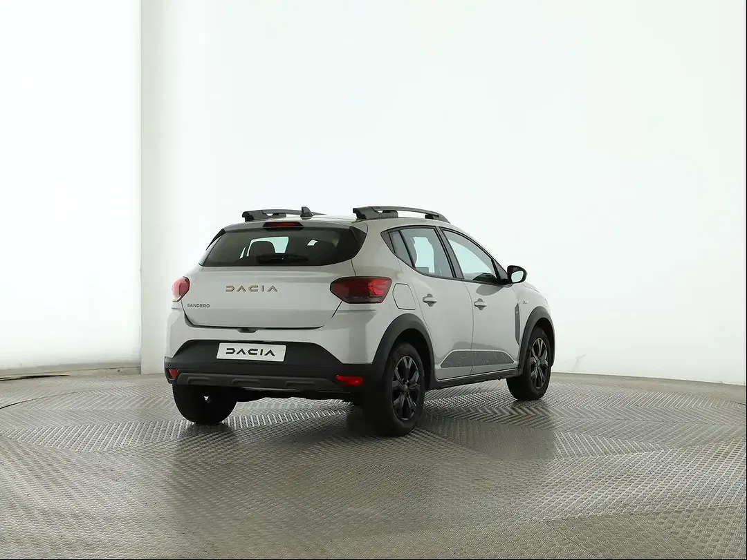 Dacia Sandero - Thumbnail 4