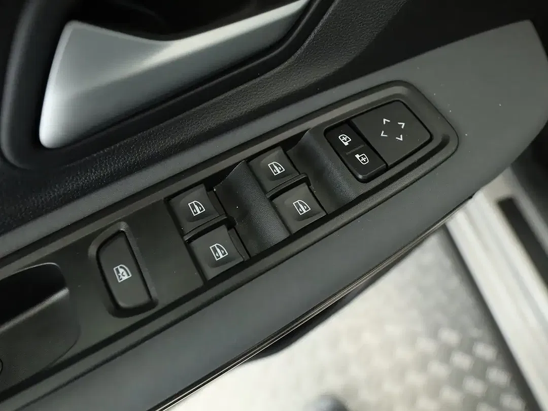 Dacia Sandero - Thumbnail 9